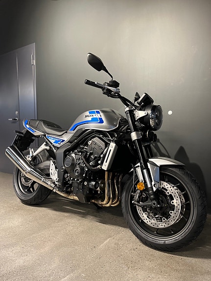Honda CB1000F - ¤ NYHET 2026 ¤ 3 of 10