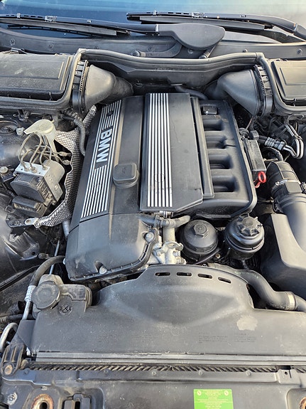 BMW 520i 13 of 14