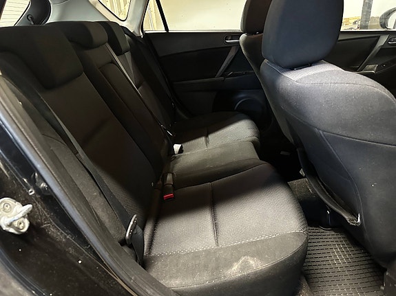 Mazda 3 8 of 28