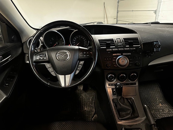 Mazda 3 13 of 28