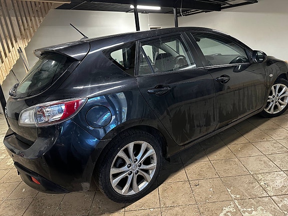 Mazda 3 4 of 28