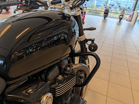 Triumph Speed Twin 1200 6 of 8