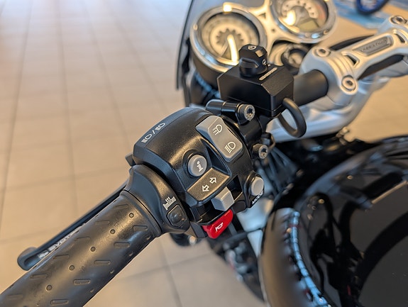 Triumph Speed Twin 1200 8 of 8