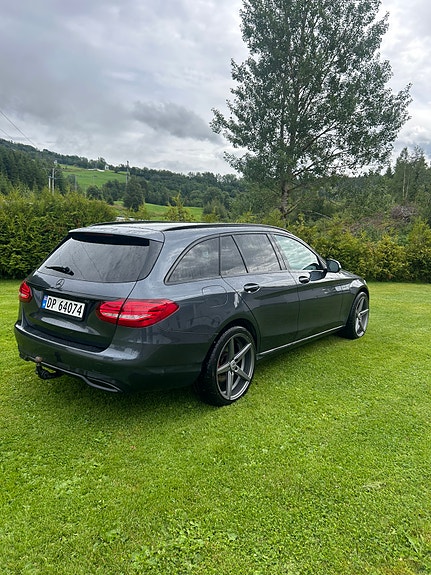 Mercedes-Benz C250 d 4 of 14