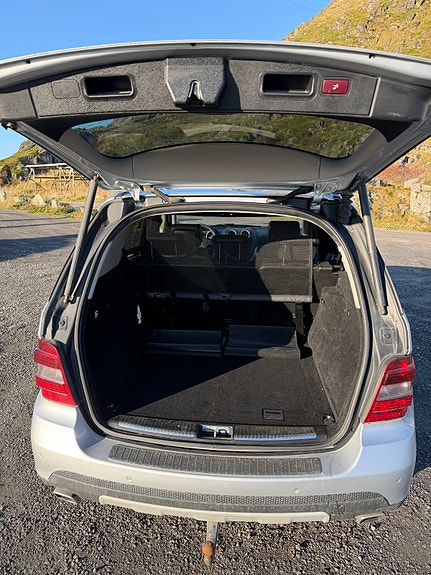 Mercedes-Benz ML280 10 of 24