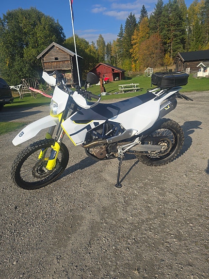 Husqvarna 701 Enduro 8 of 12