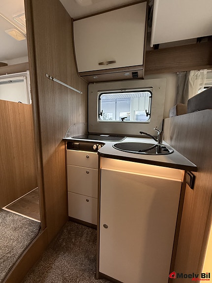 Carado T447-EDITION 15-9 TRINNS AUT-HEAVY CHASSIS-MARKISE-GULVTEPPER-SEPARAT DUSJ OG DO-SOM NY++ 20 of 28