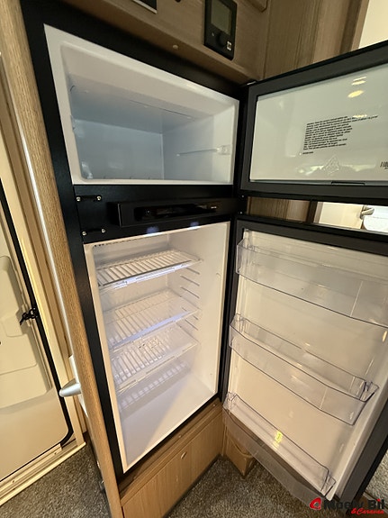 Carado T447-EDITION 15-9 TRINNS AUT-HEAVY CHASSIS-MARKISE-GULVTEPPER-SEPARAT DUSJ OG DO-SOM NY++ 18 of 28