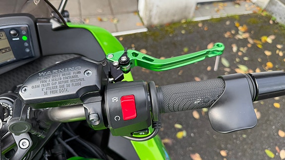 Kawasaki ER 6 F 21 of 24