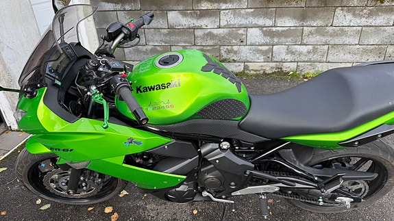 Kawasaki ER 6 F 17 of 24