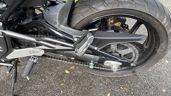 Kawasaki ER 6 F 8 of 24