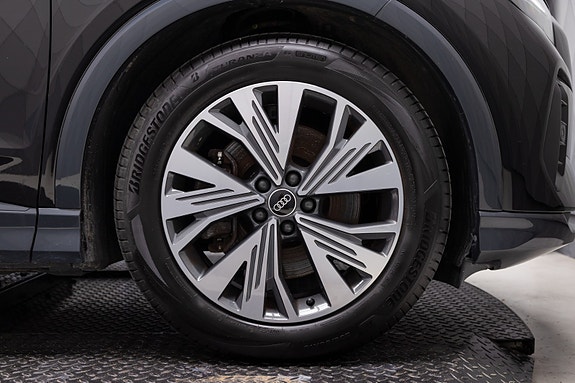 Audi Q4 e-tron 12 of 25