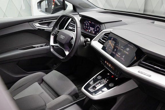 Audi Q4 e-tron 24 of 25