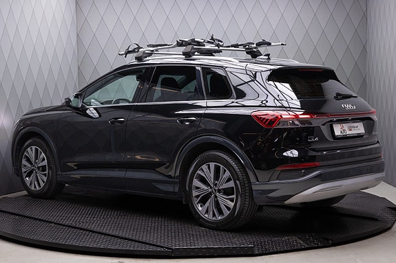 Audi Q4 e-tron 8 of 25