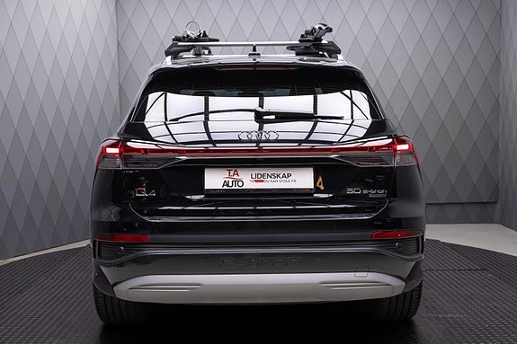 Audi Q4 e-tron 6 of 25