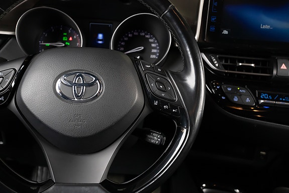 Toyota C-HR 15 of 19