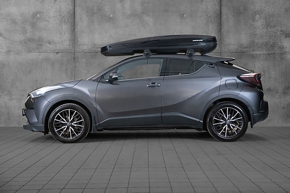 Toyota C-HR 5 of 19