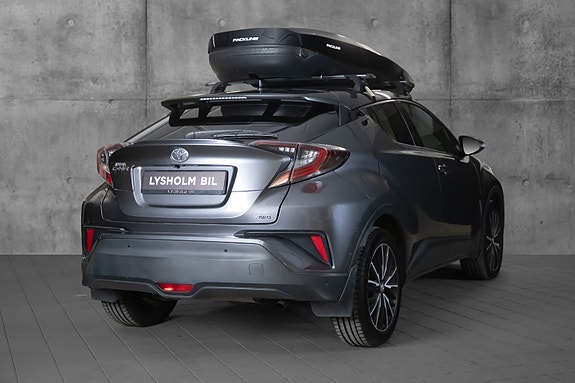 Toyota C-HR 4 of 19