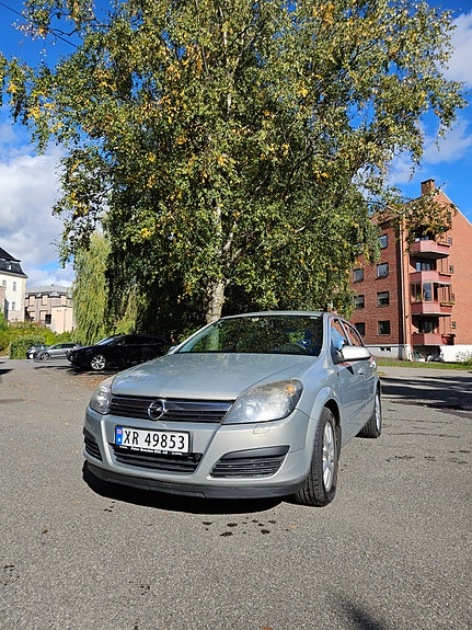 Opel Astra 2 of 11