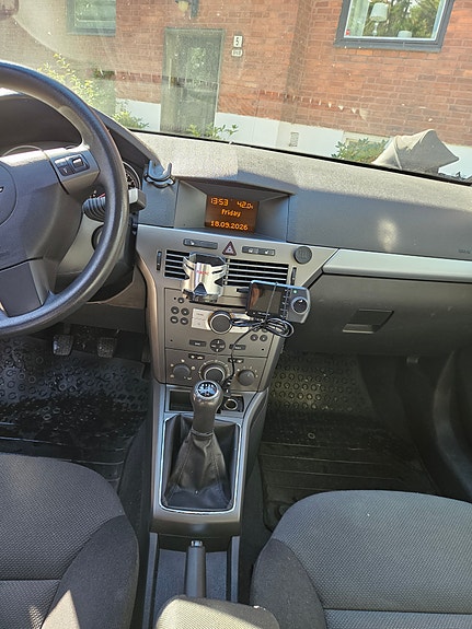 Opel Astra 6 of 11