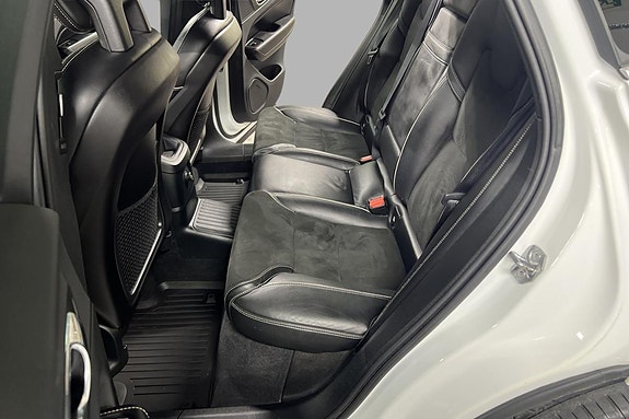 Volvo XC60 21 of 30