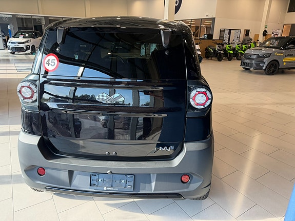 Ligier MYLI R.EBEL | MASSE UTSTYR | LAV KM-STAND 3 of 6