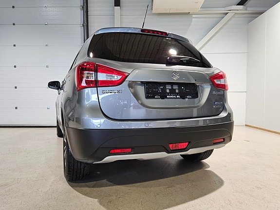 Suzuki SX4 S-Cross 13 of 30