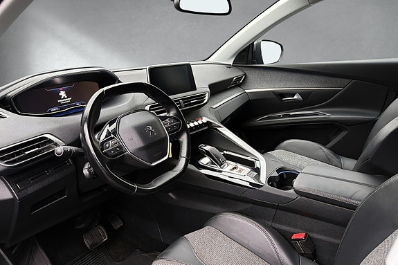 Peugeot 5008 17 of 30