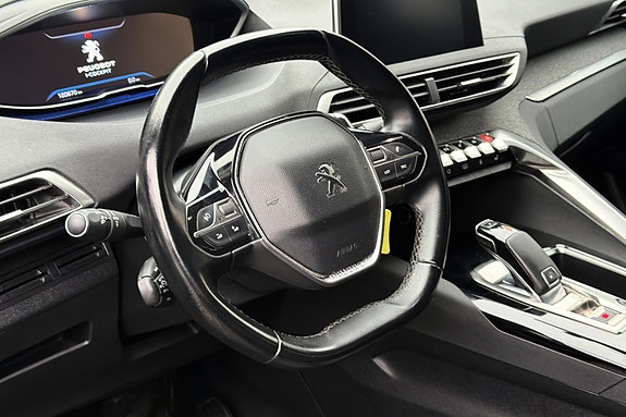 Peugeot 5008 18 of 30