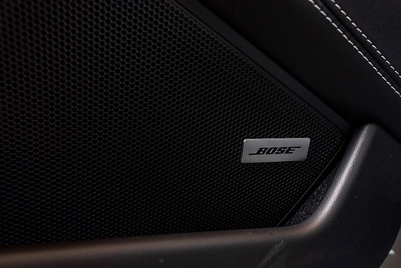 Porsche 911 Carrera 4 GTS 25 of 30
