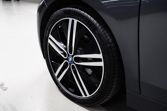 BMW i3 10 of 30