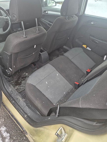 Opel Astra 7 of 8