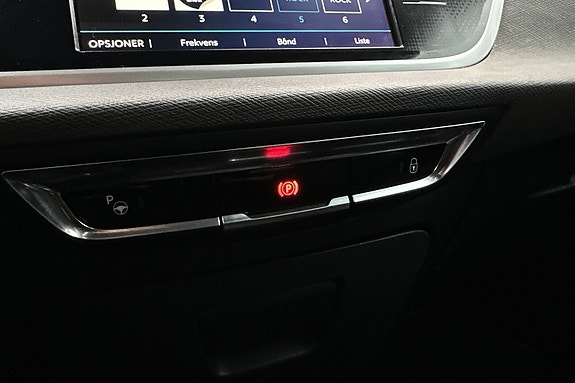 Citroen Grand C4 Picasso 27 of 30