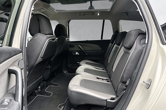 Citroen Grand C4 Picasso 14 of 30