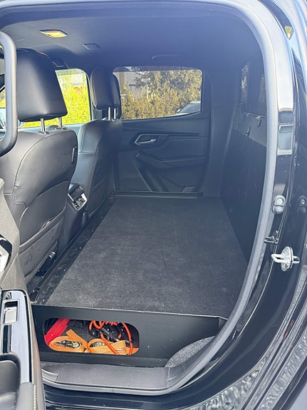 Isuzu D-max 8 of 9