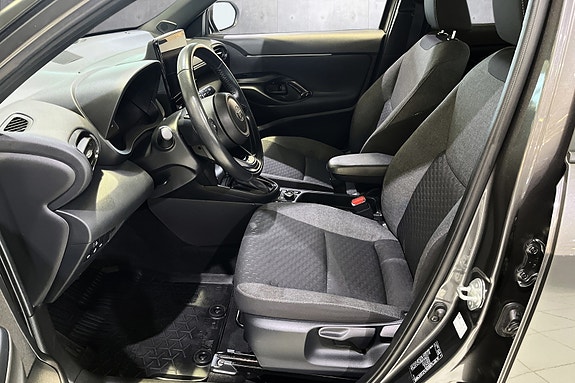 Toyota Yaris Cross 9 of 19
