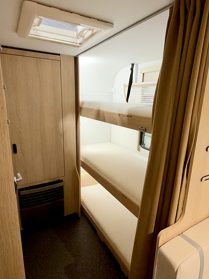 Adria AVIVA 563 PT 2027 – PLUSSPAKKE AVIVA – FAMILIEVOGN MED 6–7 SENGEPLASSER! 13 of 24