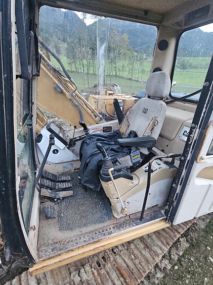 Cat 312bl 2 of 12