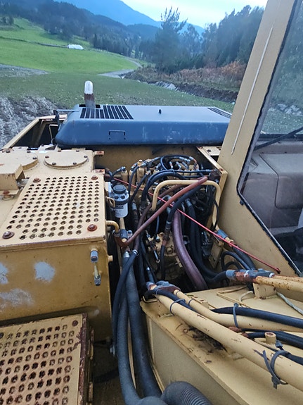 Cat 312bl 8 of 12