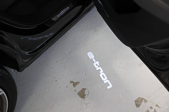Audi e-tron 21 of 21