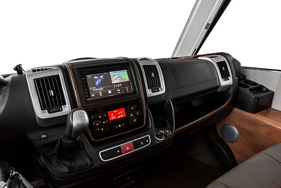 Carthago C-TOURER I 142 Under 7m I Premium bil I henger feste 29 of 30