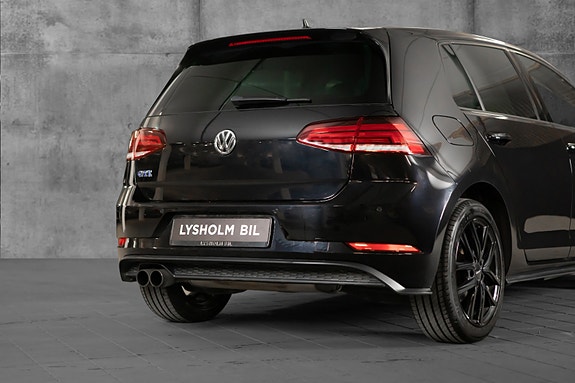 Volkswagen Golf VII 6 of 22