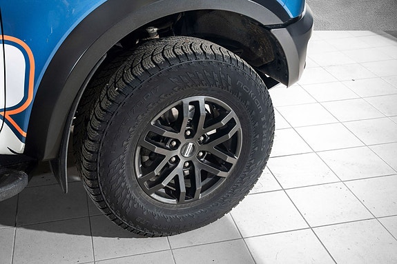 Ford Ranger Raptor 8 of 27