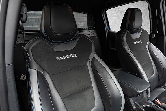 Ford Ranger Raptor 12 of 27