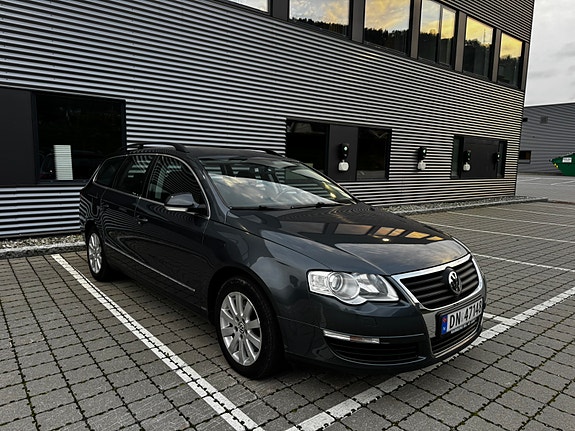 Volkswagen Passat 4 of 13