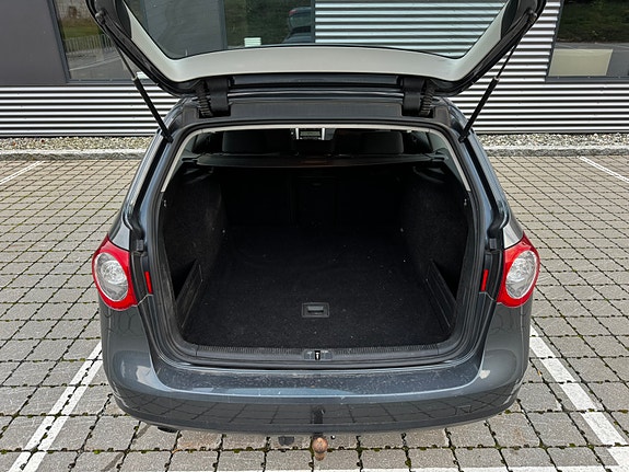 Volkswagen Passat 13 of 13