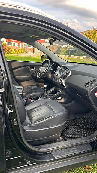 Hyundai ix35 6 of 10