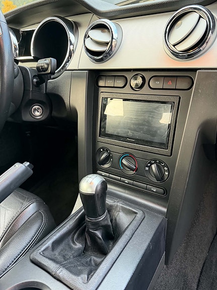 Ford Mustang 13 of 20