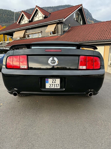 Ford Mustang 6 of 20