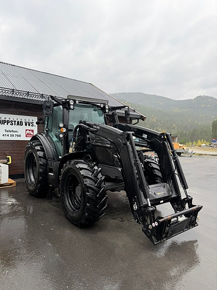 Valtra G135 Unlimited Versu 2 sett dekk 709 TIMER 23 of 30